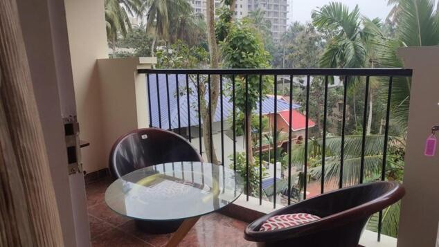 Silver Oaks Flat Sc Golf Links Road Kowdiar Thiruvananthapuram By Probity Ventures Bagian luar foto